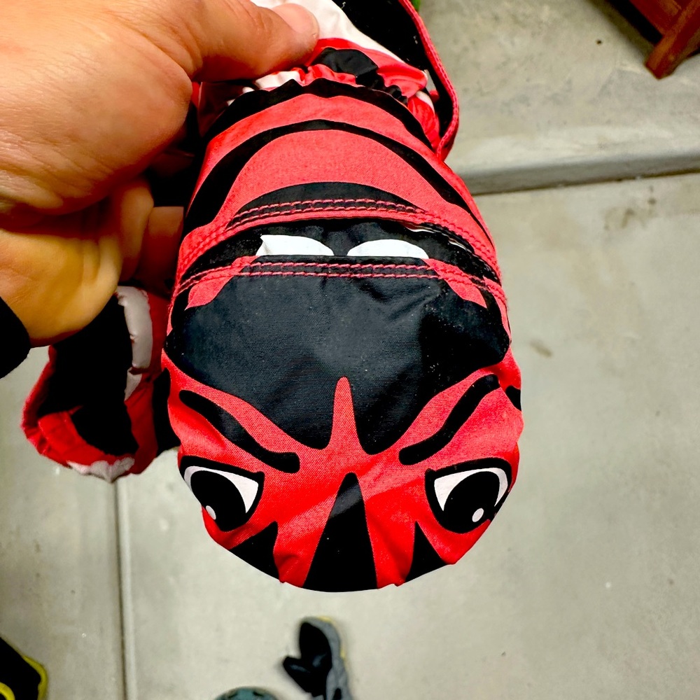 Snow gloves